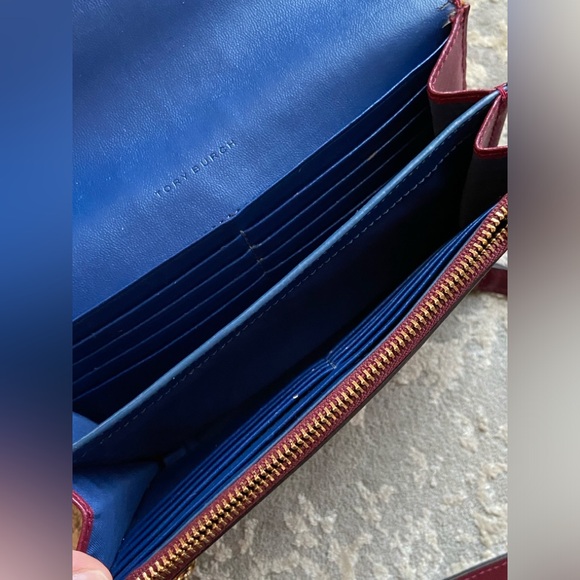 Tory Burch Robinson Chain Wallet - Brick Red - Picture 3 of 12